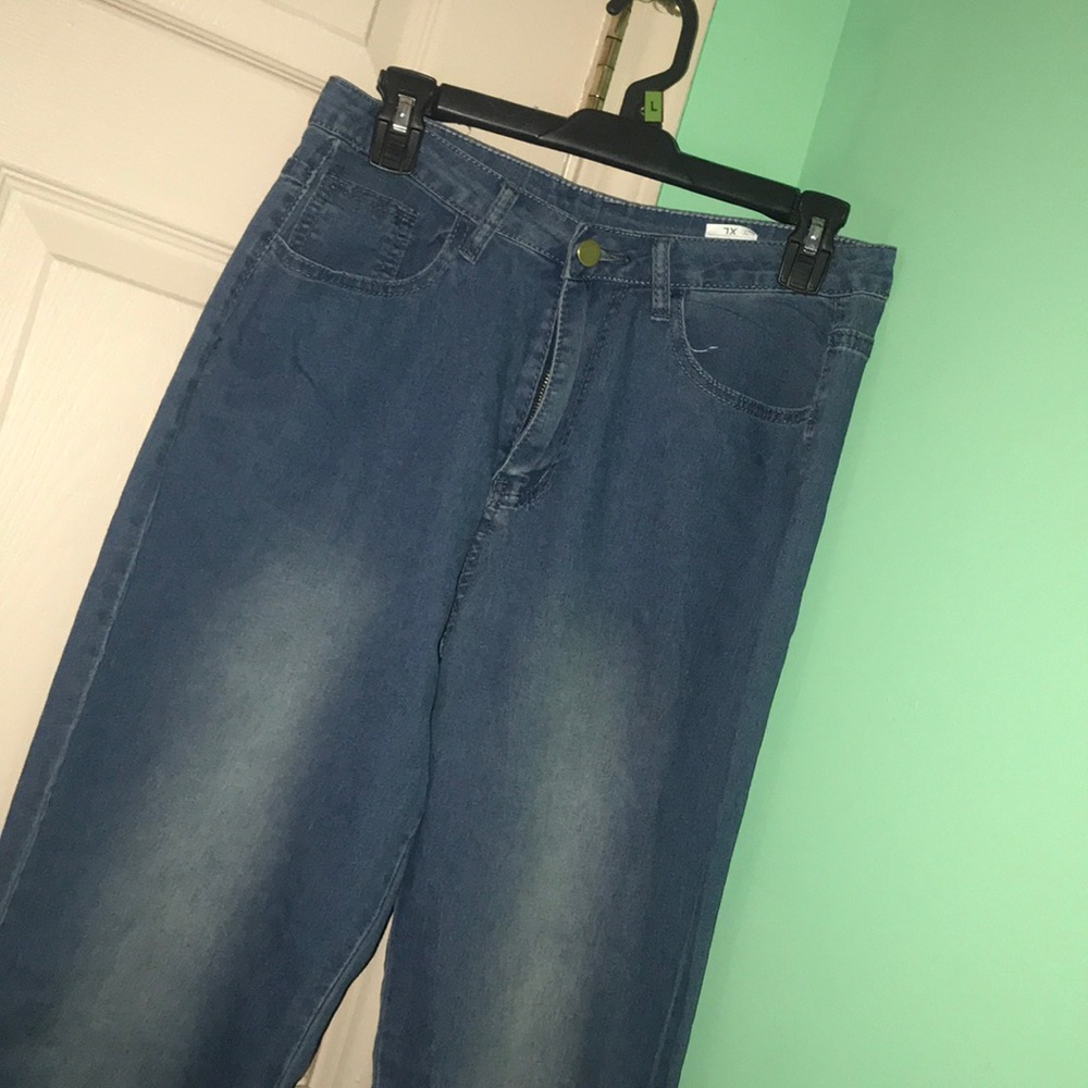 Boot leg jeans 👖 - Picture 2 of 3